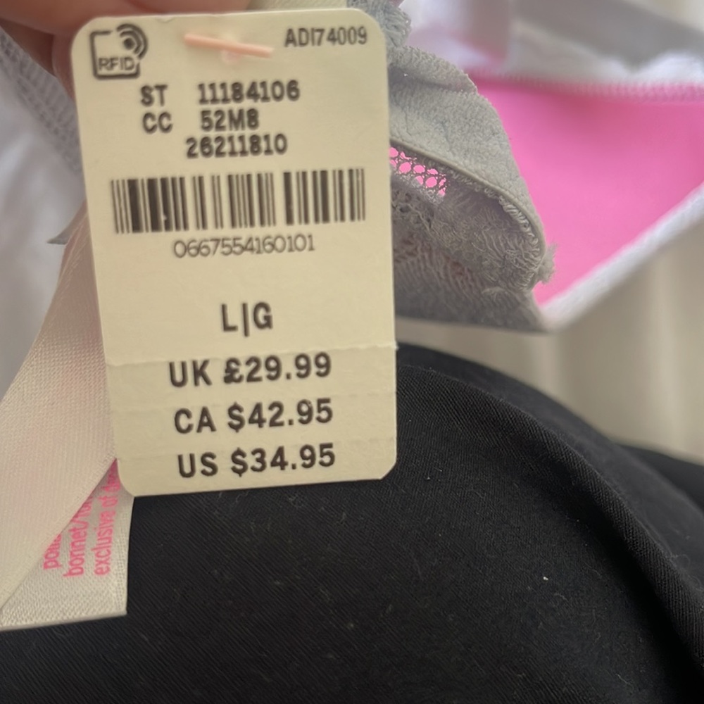 Pink bra - Picture 3 of 3